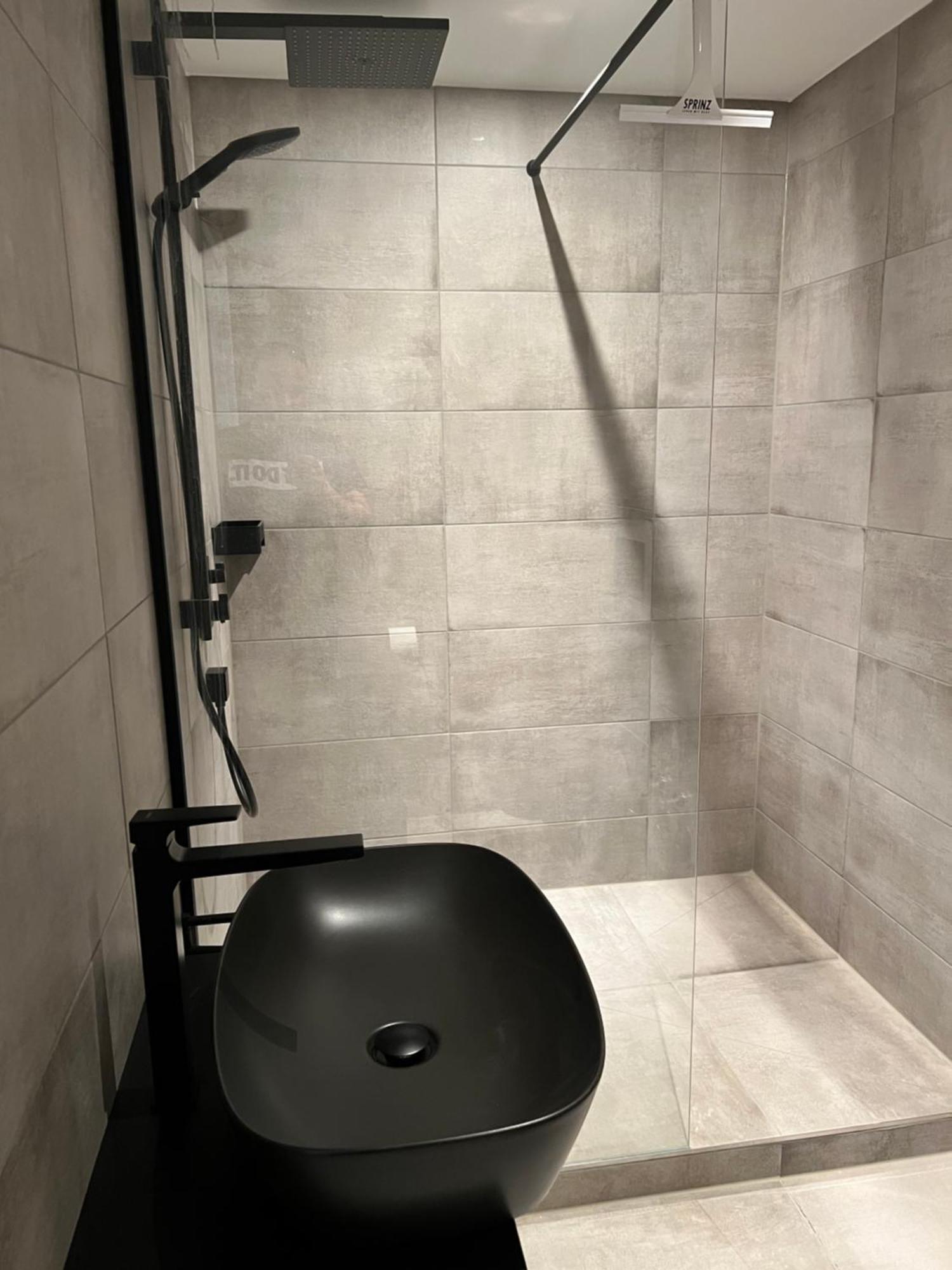 Zimmer & Appartements Am Schlossplatz Hohenems Pokój zdjęcie